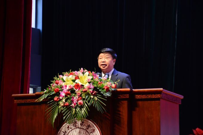 5804da56b5bef.JPG 李书记.JPG