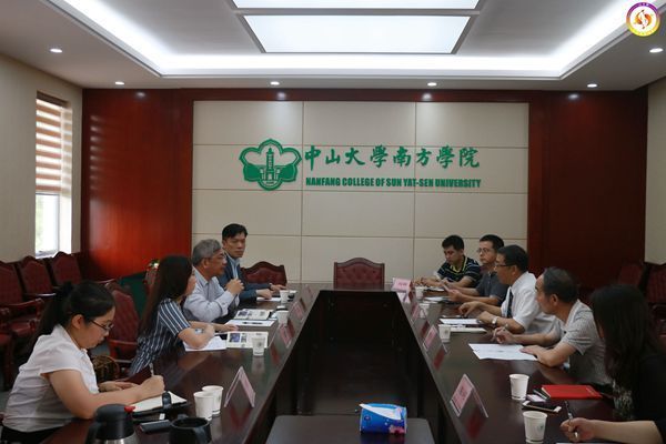 58087d34e2bdd.jpg 交流会现场.jpg