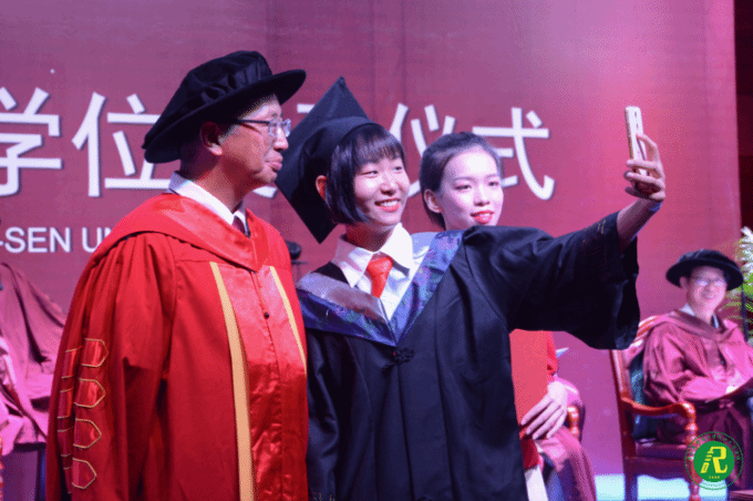 5b32119205dcd.png 微信截图_20180626180535.png